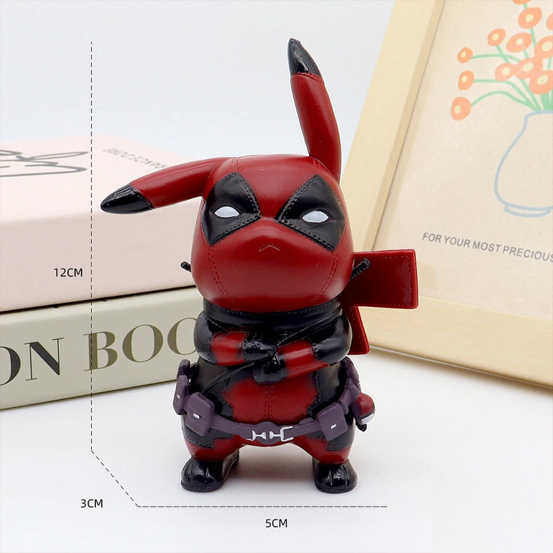 Figura de Ação Pikachu Cosplay Deadpool